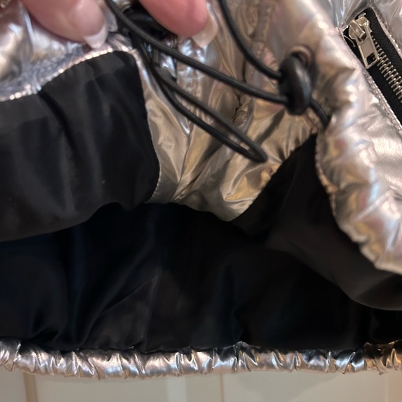 FOREVER 21 SIZE SMALL - Picture 5 of 5